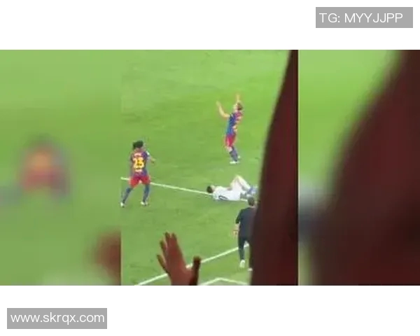 独特跑姿引发热议的足球明星背后的故事与成就